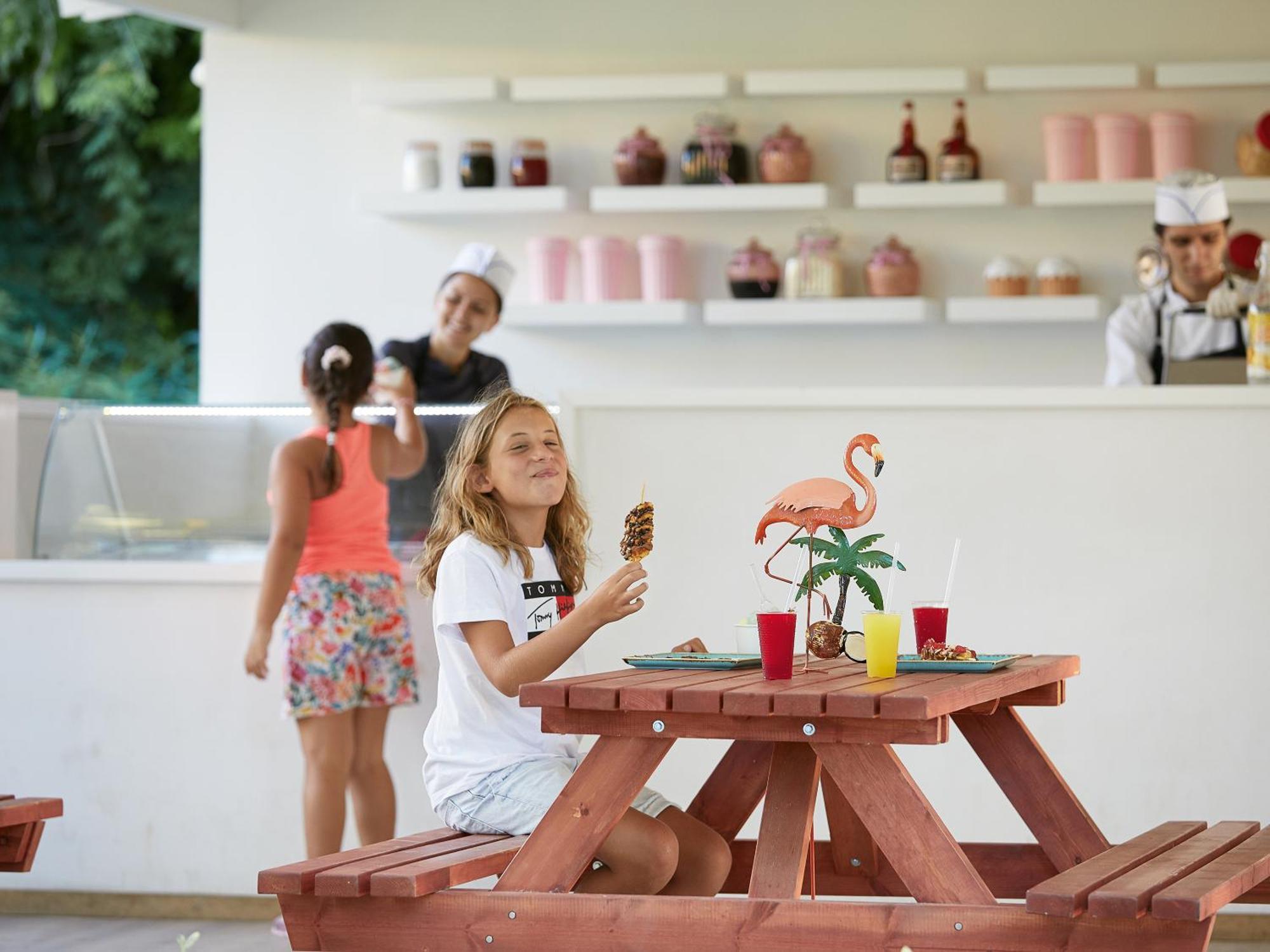 Grecotel Luxme Daphnila Bay (Adults Only) Dassia  Exterior foto